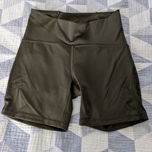 Lululemon Wunder train shorts